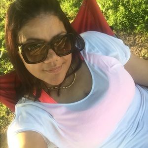 Meet your Posher, Annette